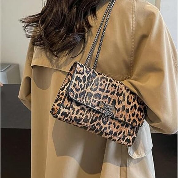 Neiman Marcus Light Brown Leopard Print Metal Buckle Chain Shoulder Bag - Picture 1 of 4